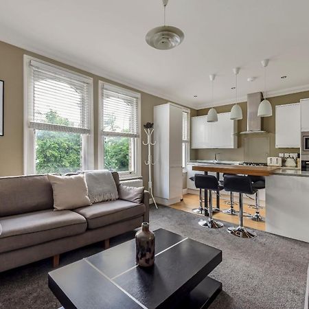 The West Kensington Apartments London Bagian luar foto