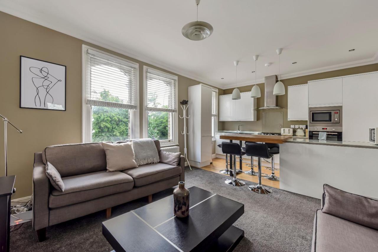 The West Kensington Apartments London Bagian luar foto