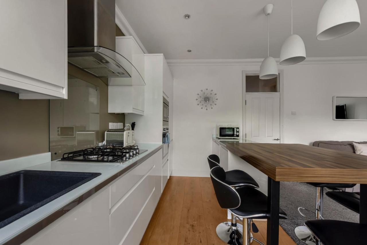 The West Kensington Apartments London Ruang foto
